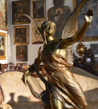 Mobilier, Tableaux, Objets de décoration, Arts d'Asie, Tapis et Textiles